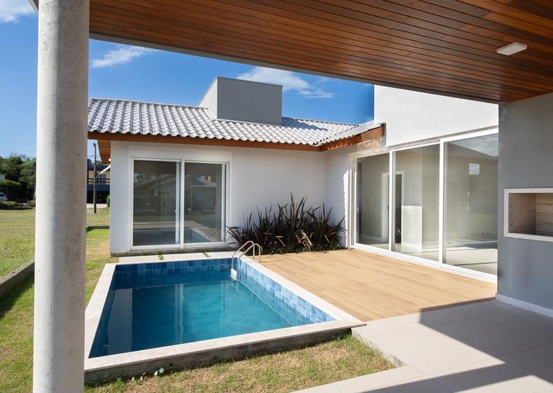 ZAUS I, casa à venda em Balneário Rincão: foto 1